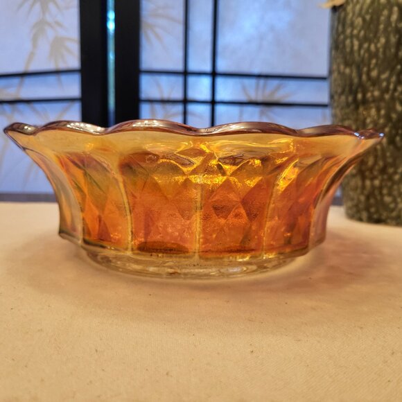 Vintage Imperial Glass Marigold Carnival Glass Bowl Embossed Grapevine Pattern - Picture 3 of 6